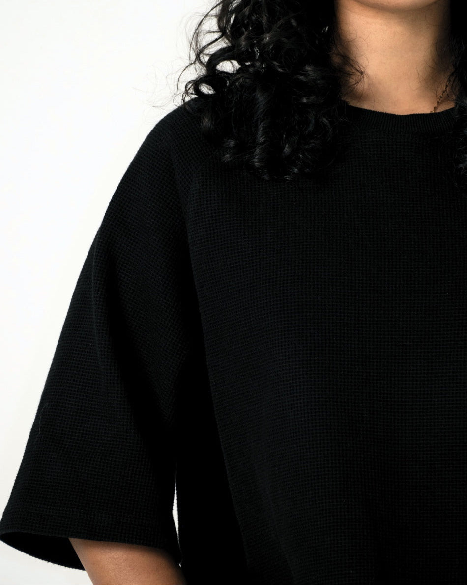 WAFFLE KNIT SS TEE - TRIPLE BLACK