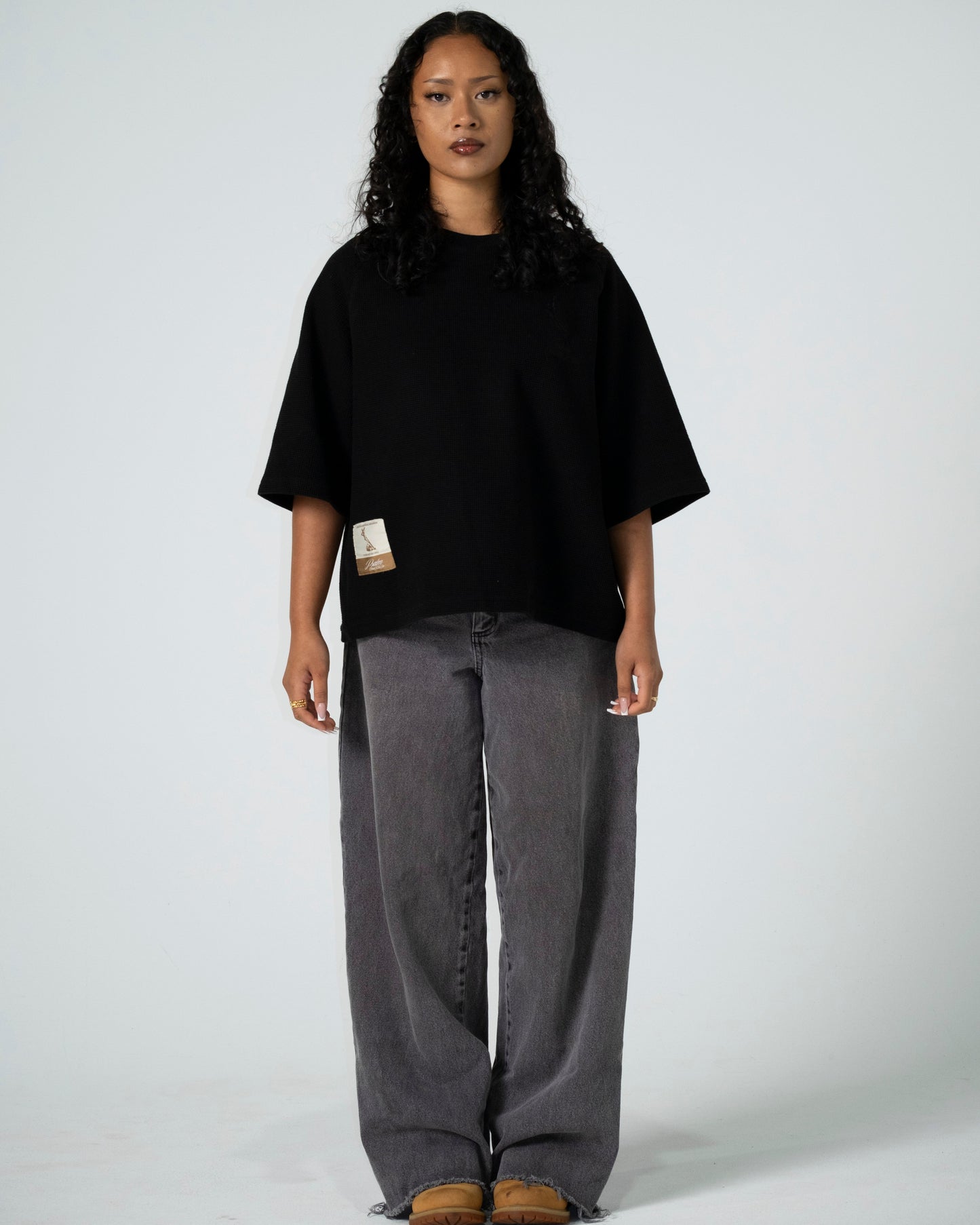 WAFFLE KNIT SS TEE - TRIPLE BLACK